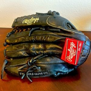 Rawlings GG135TSBB Leather Softball Glove 13.5 Inches Right Hand Thrower